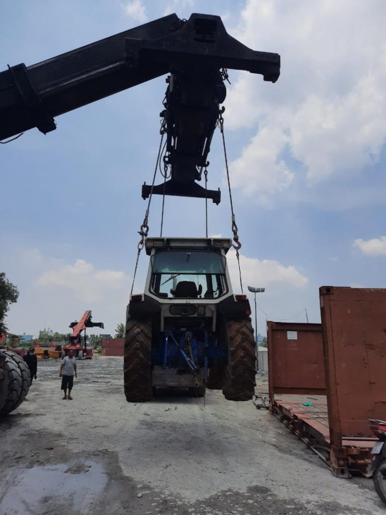 Importing-Tractors-from-Vietnam-to-the-Netherlands-1